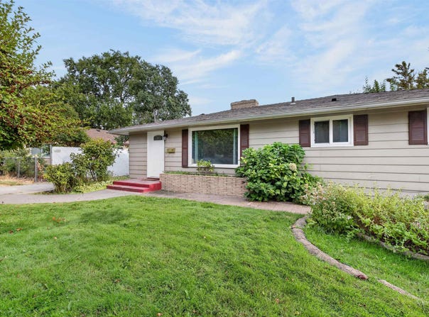 24 E 14th Ave, Kennewick, WA 99337