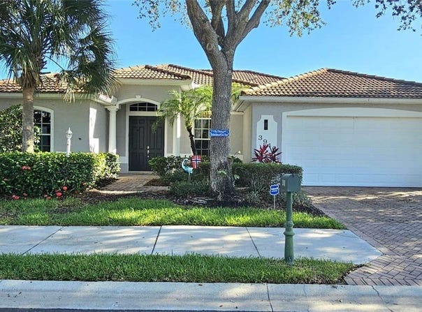 3940 Ruxton Road, Naples, FL 34116