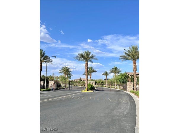 3114 Molinos Drive, Las Vegas, NV 89141