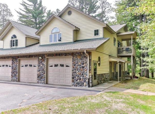300 BRANDY POINT DR, Woodruff, WI 54568