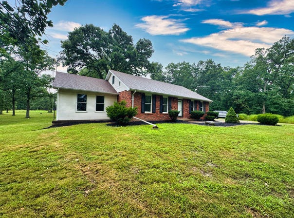 3829 County Road 2730, Moberly, MO 65270