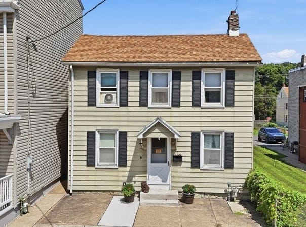 589 S Main St, Phillipsburg Town, NJ 08865-3115
