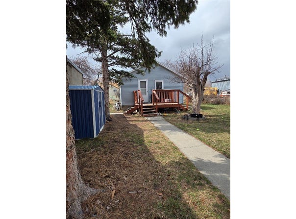 201 S Brooke St, Whitehall, MT 59759