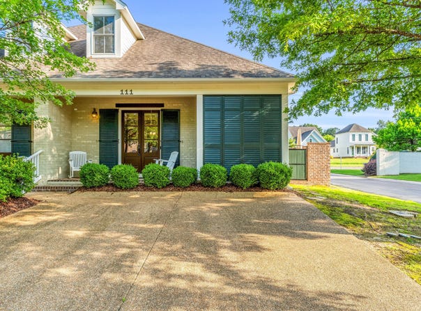 111 Annabella St, Starkville, MS 39759