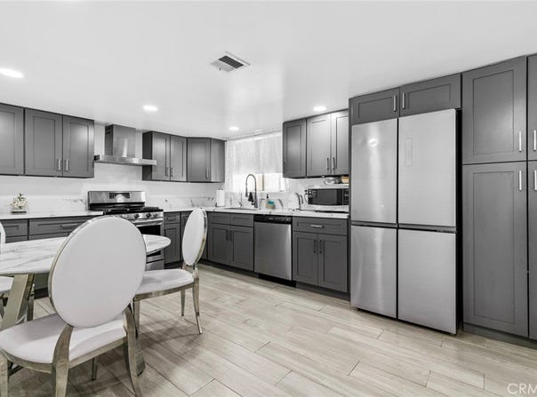 8801 Cedros Avenue, Panorama City, CA 91402