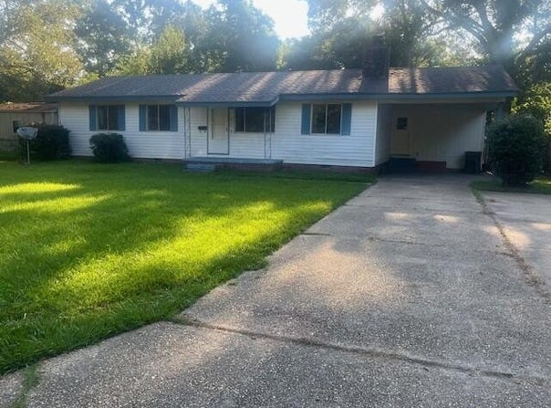 611 Graymont Ave., Hattiesburg, MS 39401