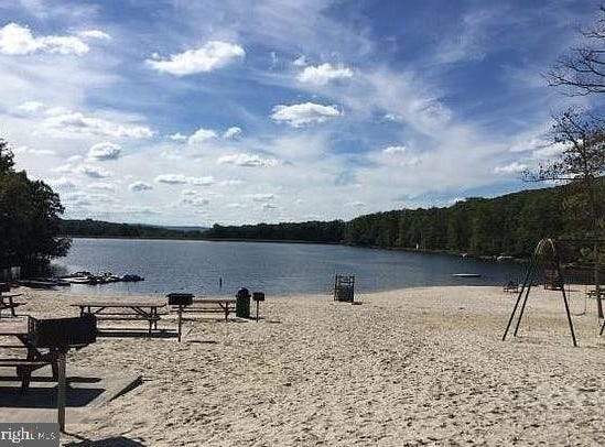 LV 280 REDBUD, HAZLE TOWNSHIP, PA 18202