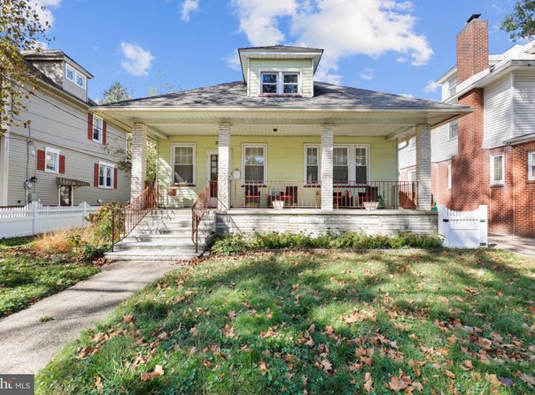 21 HILLCREST Avenue, COLLINGSWOOD, NJ 08108