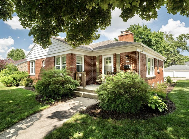 3002 N 86th St, Milwaukee, WI 53222