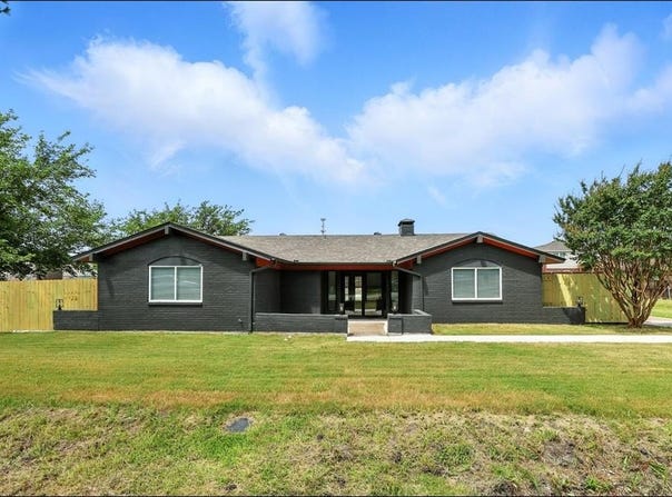 248 Wilkins Street, Van Alstyne, TX 75495