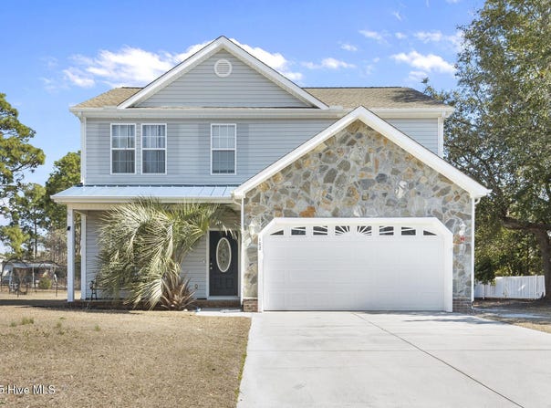 102 Bobwhite Circle, Cape Carteret, NC 28584