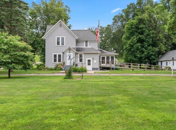 305 South Street W, Eagle Bend, MN 56446