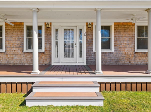 36 Ferro Way, Vineyard Haven, MA 02568