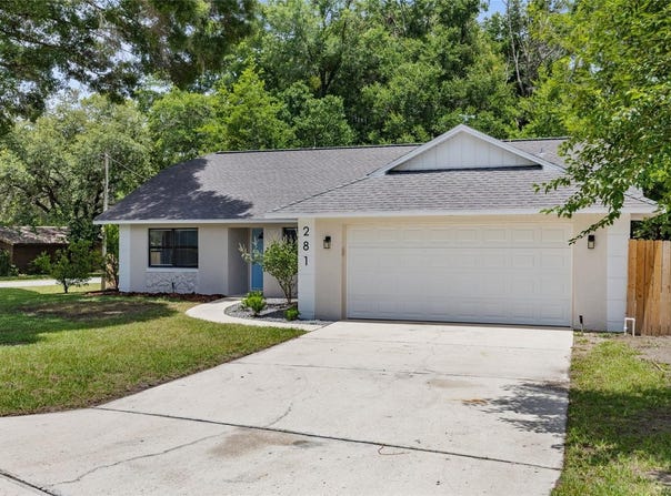 281 E COUNTRY CLUB DRIVE, WILLISTON, FL 32696