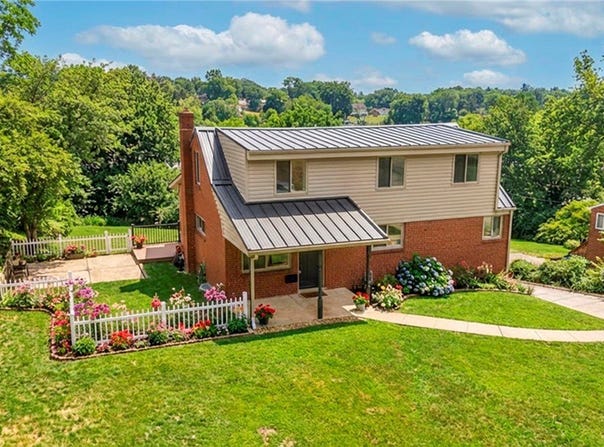 26 Seneca Road, Bethel Park, PA 15241