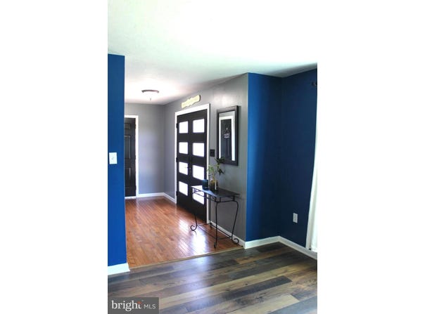 306 MOHAWK DRIVE, RED LION, PA 17356