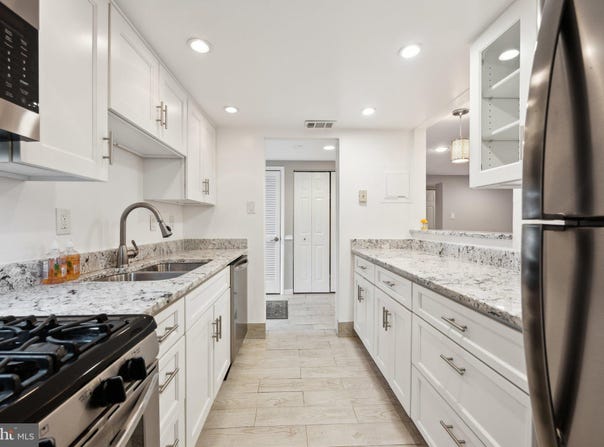 574 BRUMMEL COURT NW, WASHINGTON, DC 20012