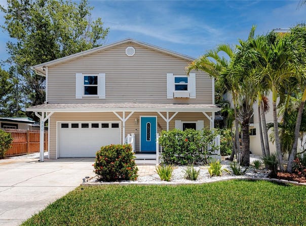 350 KENTUCKY AVENUE, CRYSTAL BEACH, FL 34681