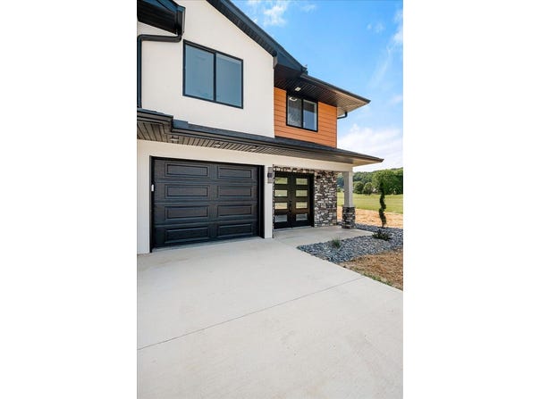 143 Crooked Creek Drive Drive, London, KY 40744