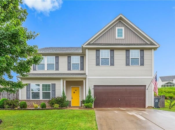 1769 Pinnacle Oaks Drive, Rural Hall, NC 27045