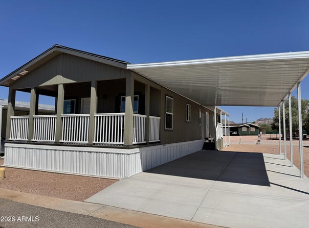 1363 N Plaza Drive, Apache Junction, AZ 85120