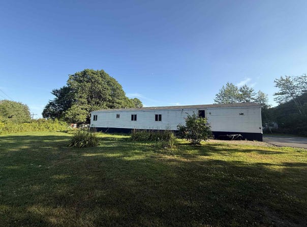 45 Brooke Avenue, Belfast, ME 04915