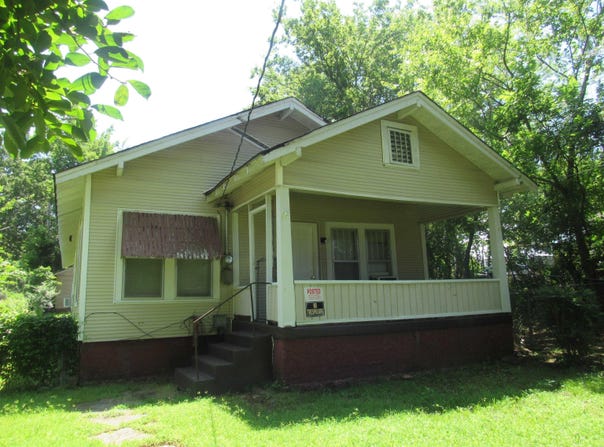 504 N OAK Street, Morrilton, AR 72110