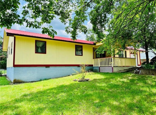 720 CIRCLE  DR, Berryville, AR 72616
