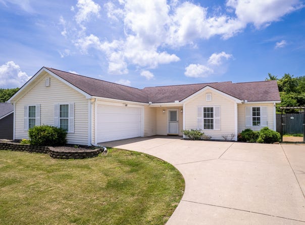 929 S County Road 200 East E, Connersville, IN 47331
