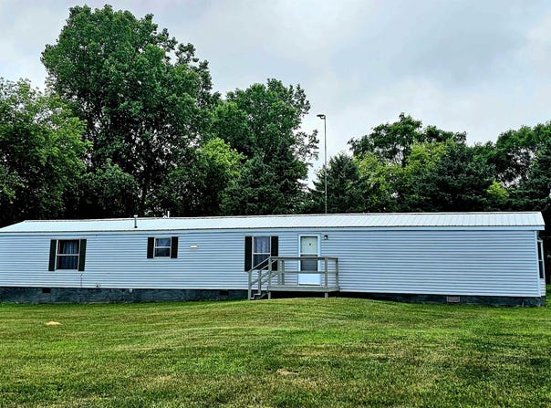 5955 N Pendell Road, Elwell, MI 48832