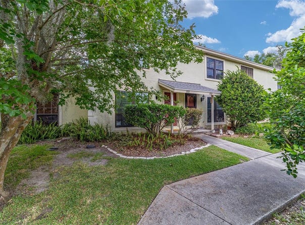 1701 SE 24TH ROAD, OCALA, FL 34471