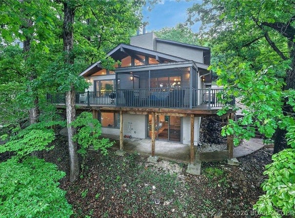 1054 Linn Creek Road, Lake Ozark, MO 65049
