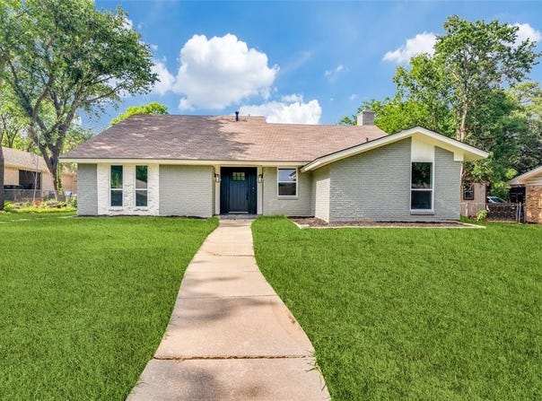 2223 Foxcroft Circle, Denton, TX 76209