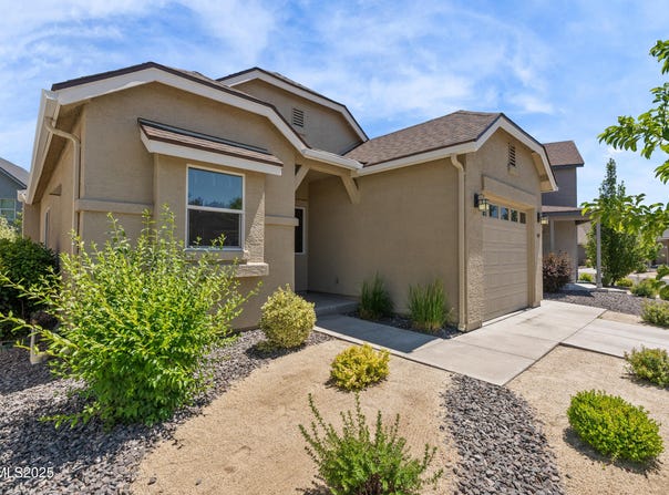 939 Floral Ridge Way, Sparks, NV 89436