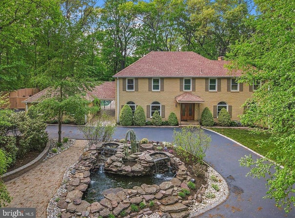 400 HIGHVIEW DRIVE, WAYNE, PA 19087