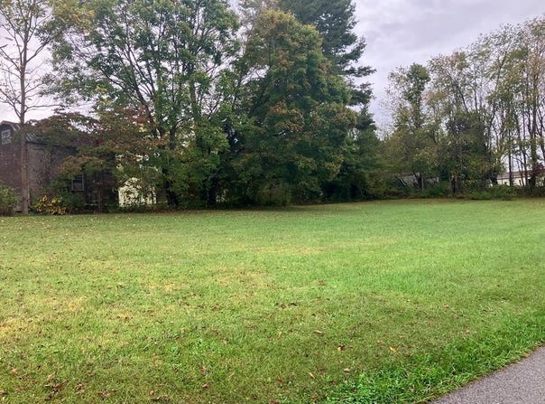 13 Hazelnut Dr., PRINCETON, WV 24739