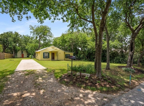 321 Sunset Street, Denton, TX 76201