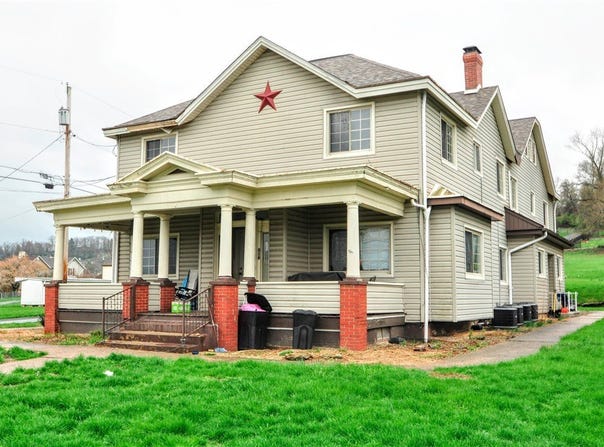516 Fayette Ave, Belle Vernon, PA 15012