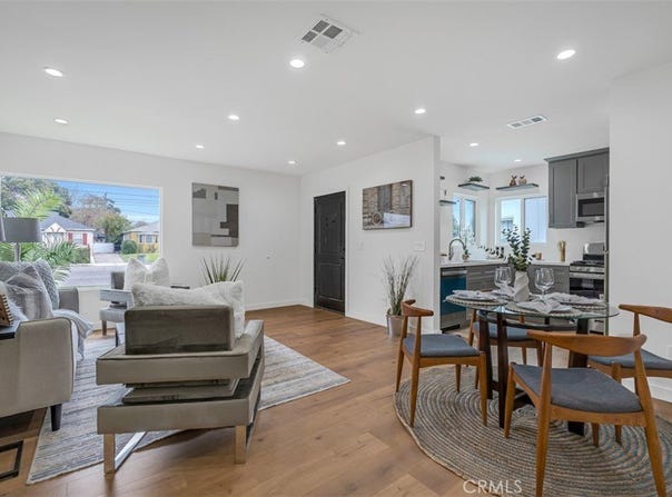 433 N Buena Vista Street, Burbank, CA 91505