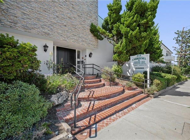 415 S Prospect Avenue, Redondo Beach, CA 90277