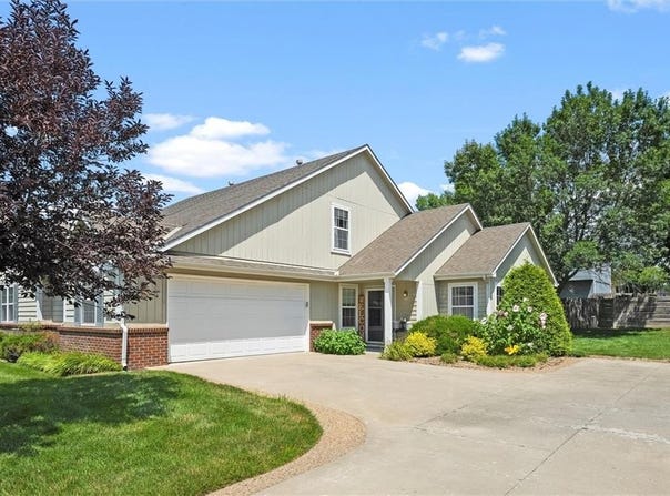 380 W Acorn Street, Gardner, KS 66030