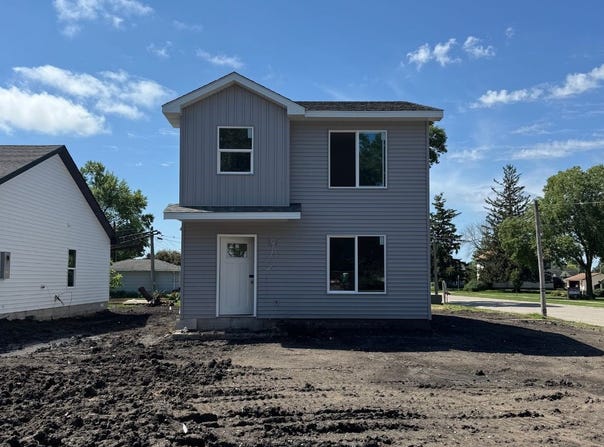 108 3rd Avenue, Slater, IA 50244