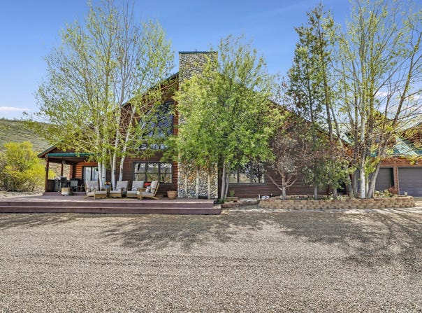 203 N Brush Rd, Fairfield, ID 83327