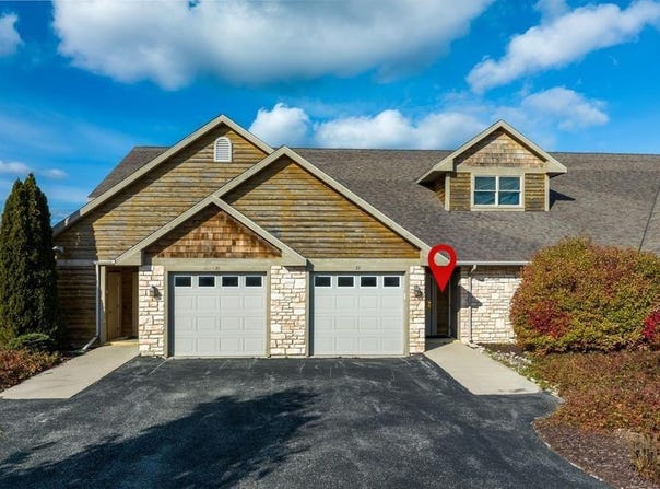 7577 Meadow Ridge Rd, Egg Harbor, WI 54209