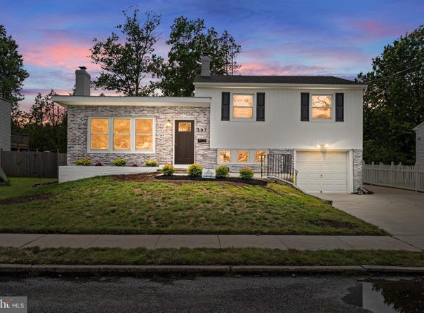 307 GLOUCESTER Avenue, SOMERDALE, NJ 08083