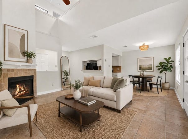 512 Eberhart Ln, Austin, TX 78745