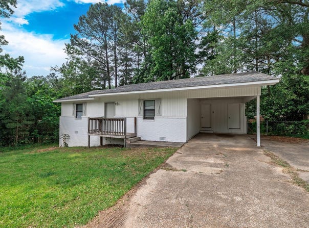 1716 Walnut Street, Arkadelphia, AR 71923
