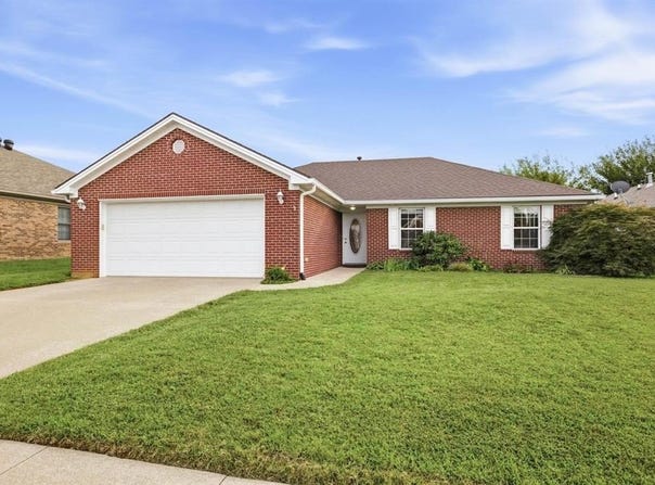 2224 Amethyst Ct, Owensboro, KY 42303