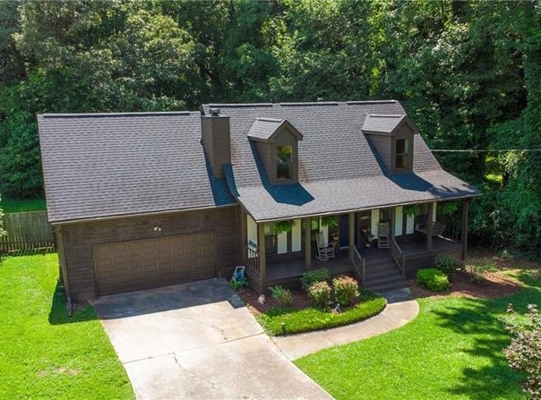 1066 Sea Oats Way SW, Lilburn, GA 30047