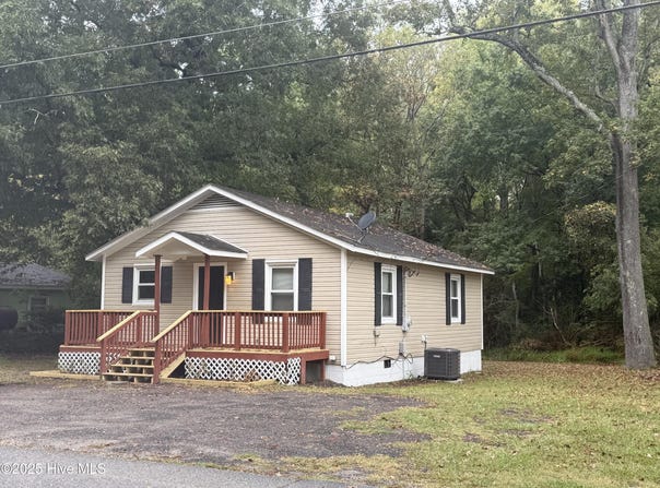 218 Warren Avenue, Bunn, NC 27508
